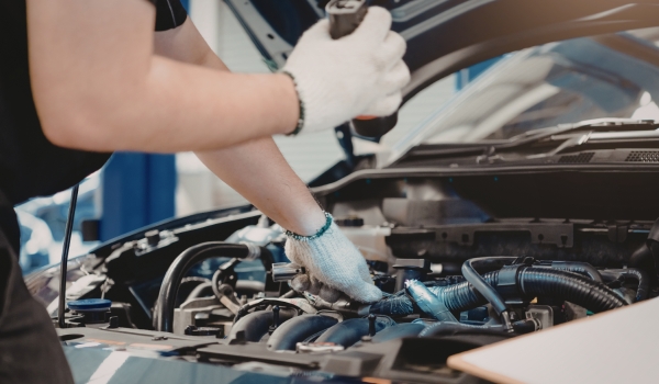 Officina auto e manutenzione veicoli